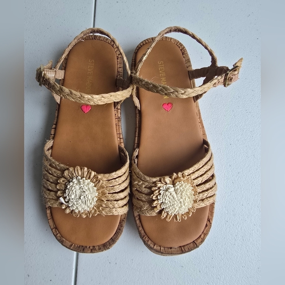 Steve Madden Kids Tan Sandals size 3
